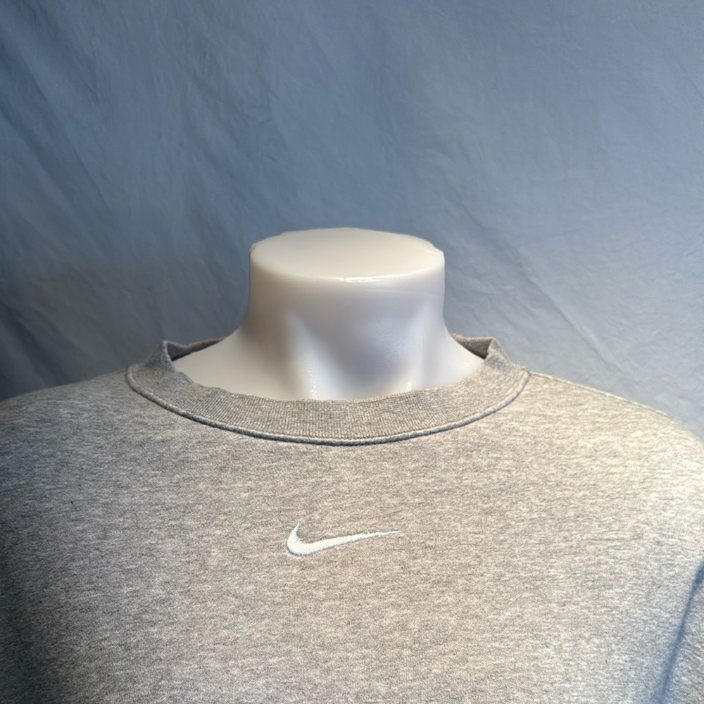 Nike Women's Gray Sweatshirt - Picture 4 of 15